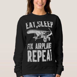 Korta flygplan i viloläge upprepas för flygande en t shirt