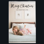 Kortkalender för julhälsningar kalender<br><div class="desc">I julhälsningskalendern (januari-december) hittar du mycket bilder söta barn och deras familjer. Men du kan enkelt byta ut fotot mot din dator och göra din unika och speciella kalender till dina barn, familjemedlemmar eller vad du än vill i kärlek. Händelser och helgdagar i Stater läggs också till. Fotografi © Storytree...</div>