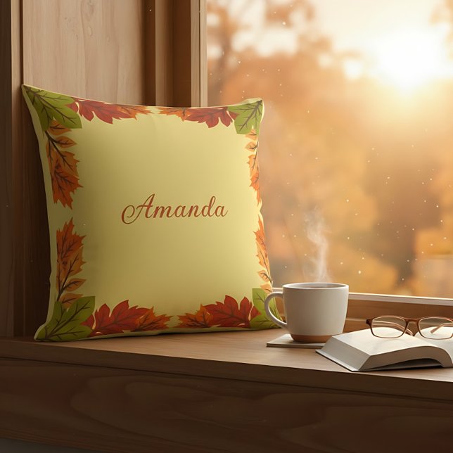 Kortnamn för eget namn Höst löv Kudde (Rustic fall leaves pillow for farmhouse décor and cozy autumn living room charm.)