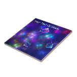 Kosmiska kuber kakelplatta<br><div class="desc">En flerbildsbild som skildrar motsatt lappverk, metalliskt, parallellt yta på en stjärnbakgrund med flera färgader. Anpassa genom att lägga till egen text.</div>