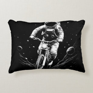 Kosmiskt Astronaut Cykelritt Utforskning Rymdävent Prydnadskudde