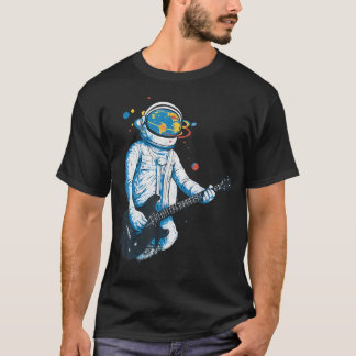 Kosmiskt frekvens astronaut spelar gitarr t shirt