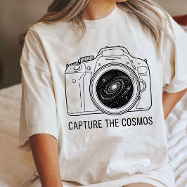 Kosmiskt Kamera Fångar Kosmos T Shirt
