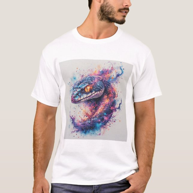 Kosmiskt Orm med Lysande Fjäll T Shirt (Framsida)
