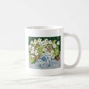 Kosmos och vanlig hortensia i en kinesisk vas 2013 kaffemugg