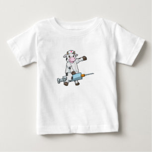 Kow som sjuksköterska med hjärta och spruta t shirt