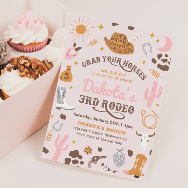 Kowgirl Birthday-inbjudan | Tredje rodeo-inbjudan Inbjudningar (Skapare uppladdad)