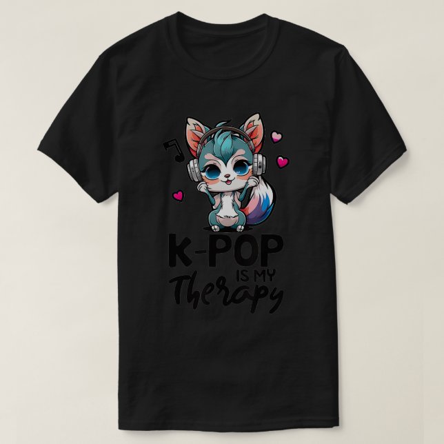 Kpop är min terapi K Raccoon Merch Kpop Merchandis T Shirt (Design framsida)