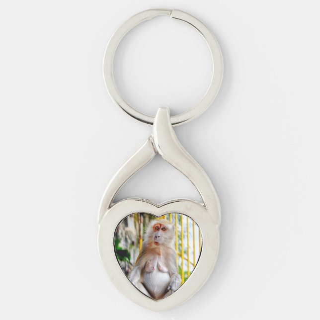Krabbmacaque Twisted Heart Silverfärgad Nyckelring (Framsidan)