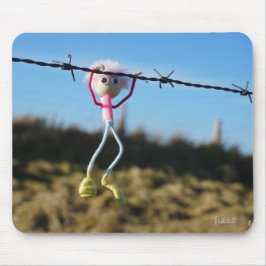 Kracht patser Fubby aan Prikkeldraad. Musmatta