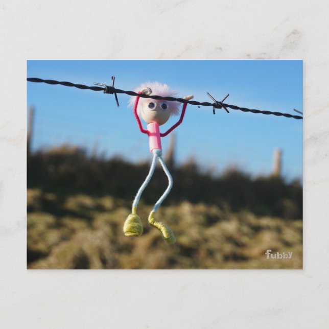 Kracht patser Fubby aan Prikkeldraad. Vykort (Framsida)