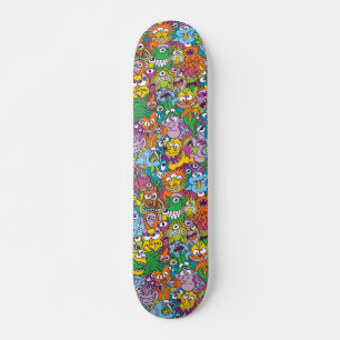 Kräd av färgade Halloween-monster och varelser Mini Skateboard Bräda 18,5 Cm