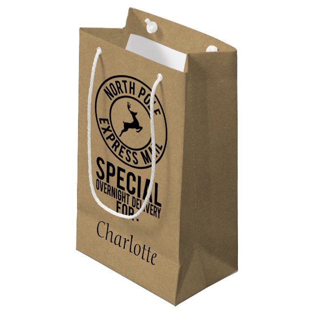 Kraft & Black North Pole Delivery Namn Gift Bag (Framsidan Vinklad)
