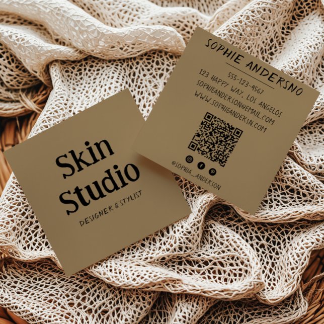 Kraft Brown Minimalist Skincare Spa Beauty QR Code Fyrkantigt Visitkort (Skapare uppladdad)