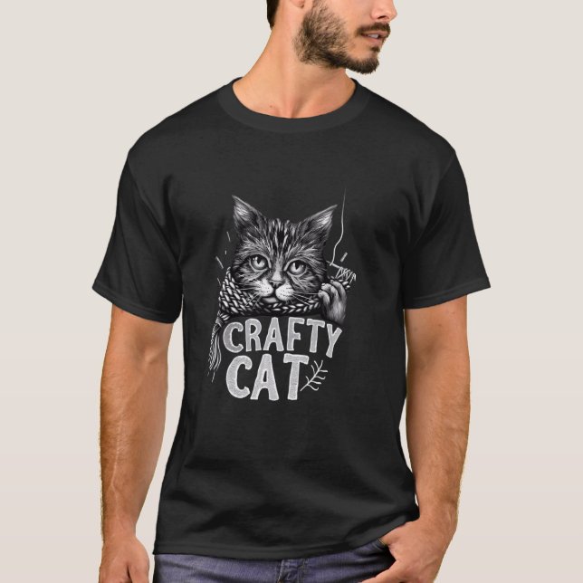 Kraftfull kattgrafik - Smart katt med repdesign T Shirt (Framsida)