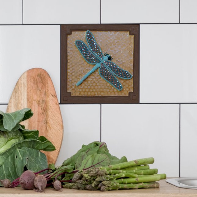 Kraftfull keramik med Dragonfly Kakelplatta (Dragonfly tile  in ocher and turquoise for kitchen bath or fireplace.)