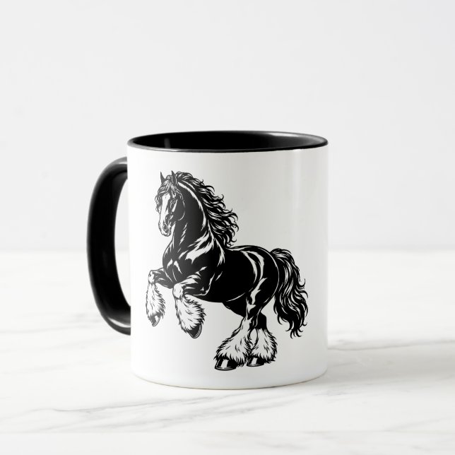 Kraftfull Shire-häst Svart och vit illustration Mugg (Framsida vänster)