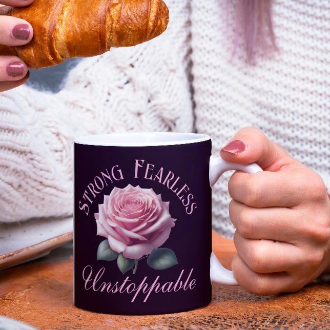 Kraftig, felfri, ostoppbar & Rosa ros T-Shirt Kaffemugg (Skapare uppladdad)