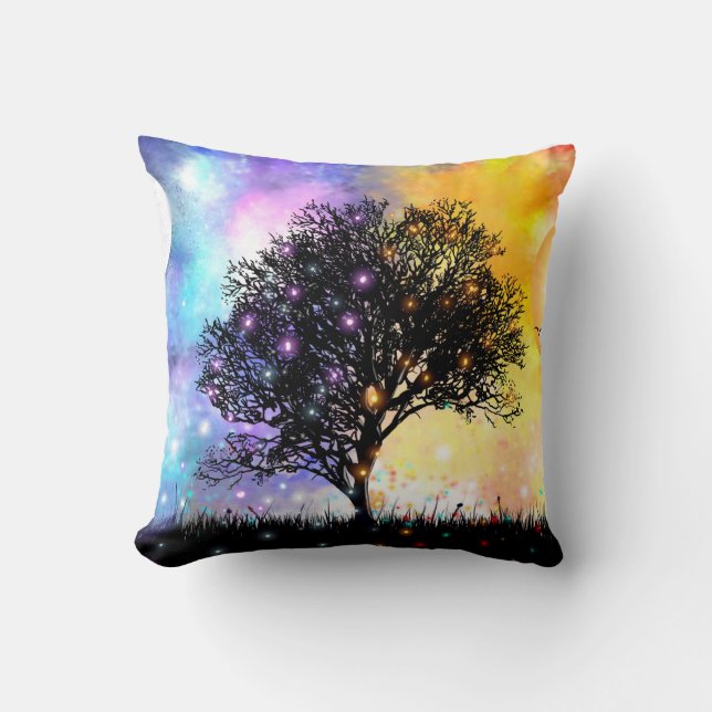 Kraftig surrealistisk solnedgång med svart silhuet kudde (Framsida)