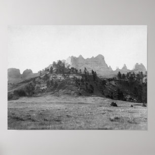 Kråka Butte nära Ft. Robinson Photograph Poster