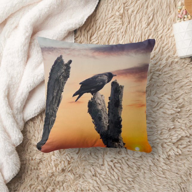 Kråka i Sunrise Kudde (Filt)