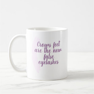Kråkans fötter är de nya falska eyelasherna kaffemugg