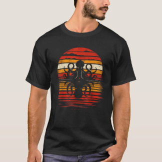 Kraken Bläckfisk Solnedgång Retro Stil Safari Vint T Shirt