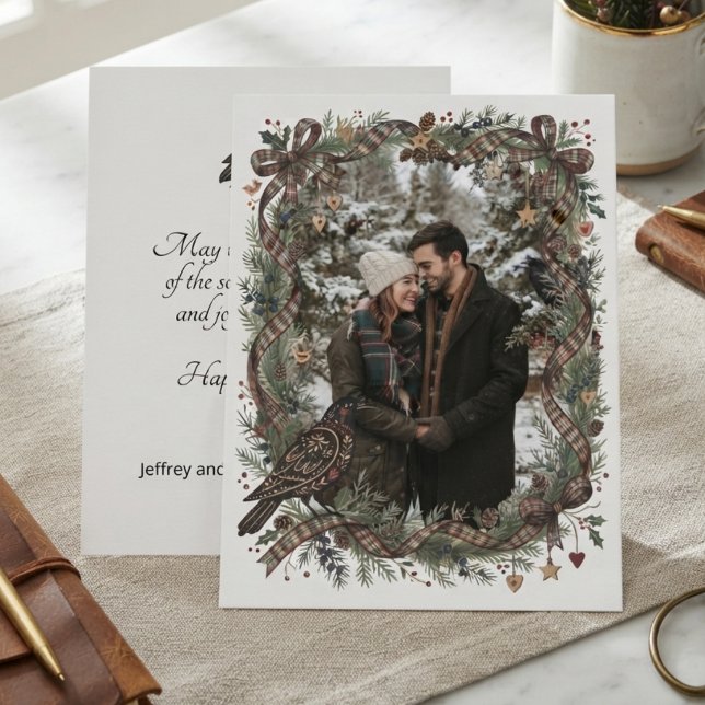 Kråkfolkkonst gotisk högtid julkort (Cozy winter holiday card for family and friends featuring folk art raven design.)