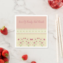 Kräm med rosa detaljerat mönster