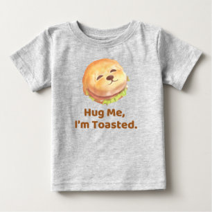 Kram mig, jag är rostad: Söt hundmatburger med pun T Shirt
