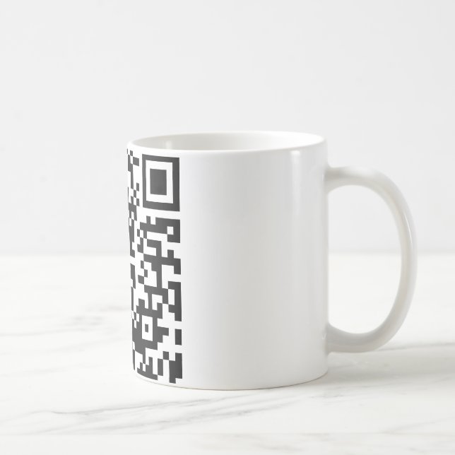 Krama en Geek som QR kodifierar Kaffemugg (Höger)