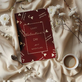 Krämfärgade skript hjärtan på vinröd bakgrund – Al Julkort