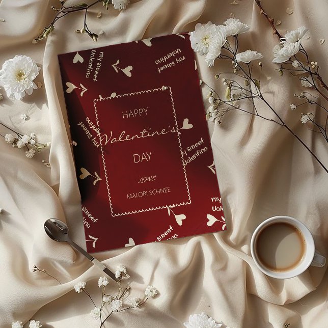 Krämfärgade skript-hjärtan på vinröd botten - Alla Julkort (Skapare uppladdad)