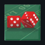 Kraps Bord med Las Vegas Dice Magnet<br><div class="desc">~ Den här kvadratiska magneten är också tillgänglig i rund form. Rundknappar finns i flera storleka alternativ. ~~~~~ Här på *Las Vegas Icons* Store hittar du design som innehåller några av de mest populära siktarna i Las Vegas, inklusive Las Vegas Välkomstskylt, simulerad Poker chip, Dice och craps bord. Klicka på...</div>