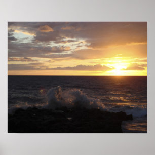 Kraschar Vågar vid Sunset Poster