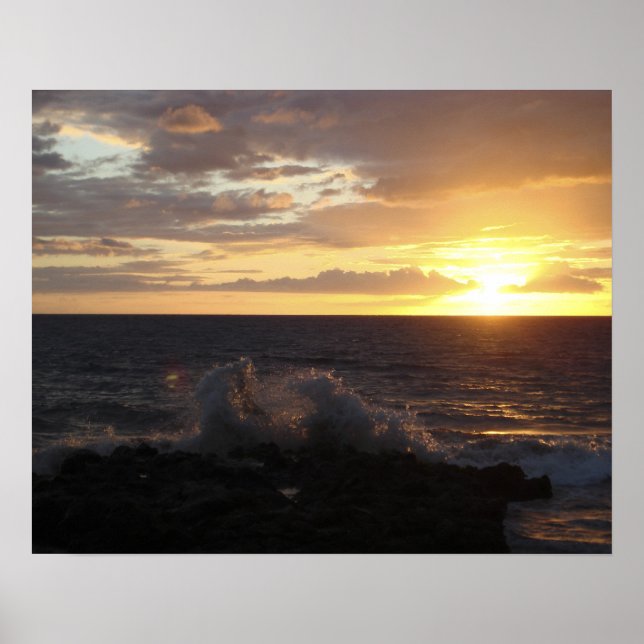 Kraschar Vågar vid Sunset Poster (Framsidan)