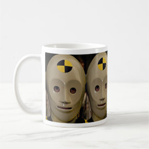 Kraschen testar attrapp kaffemugg