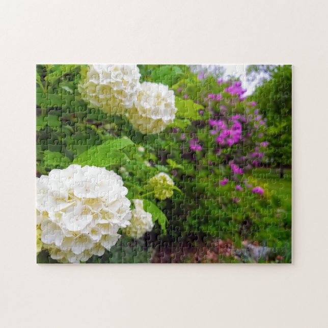Kreativets blomsterträdgård, vita fotopussel (Horisontell)
