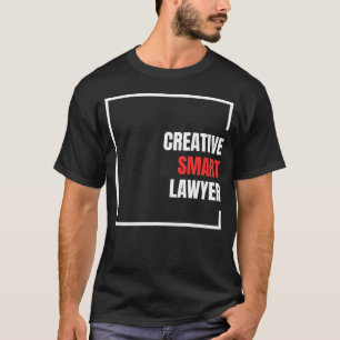 kreativets smarta advokat med vit och röd text t shirt