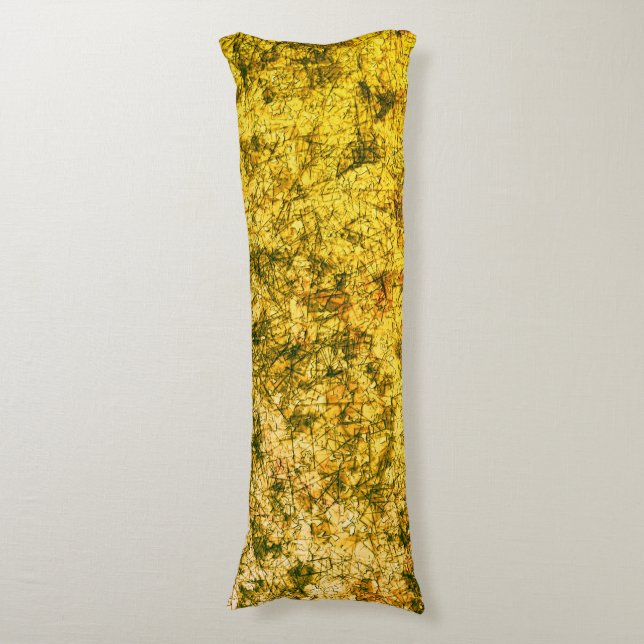 Krepor på repor på en lätt fläckig krage kroppskudde (Framsidan Vertikal)