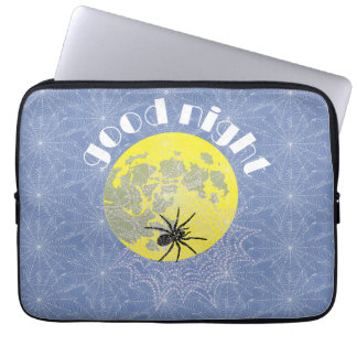 Kreuzspinne im Netz  Laptop Schutzhüllen Fodral