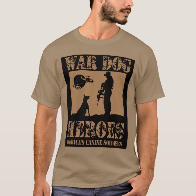 Krig Hundar - Amerika Hund Heros T Shirt (Framsida)
