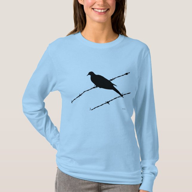 Krig och fred tee (Framsida)