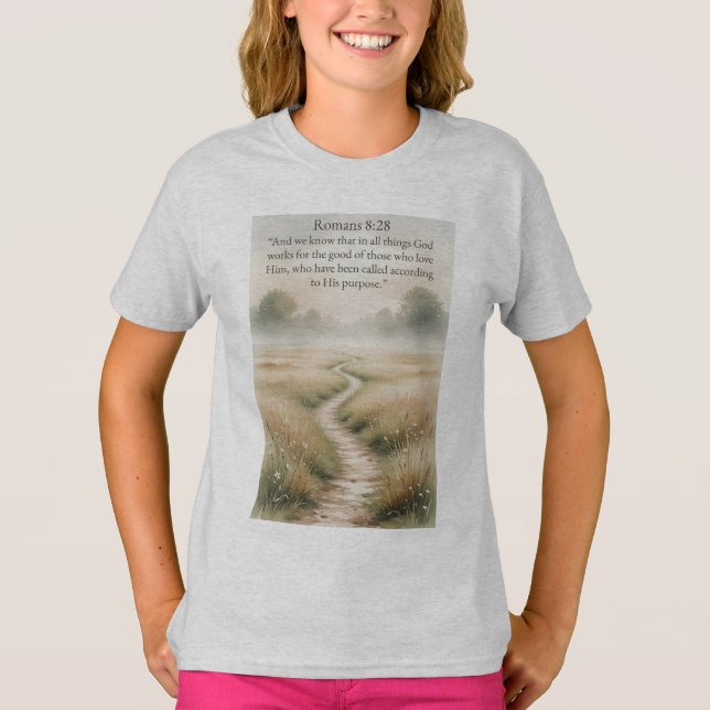 Kristen tjej Romans 8:28 Bibelvers T-shirt (Framsida)