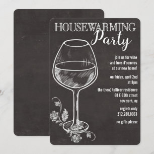Krita inbjudan till husvärmningsfest med vin glas