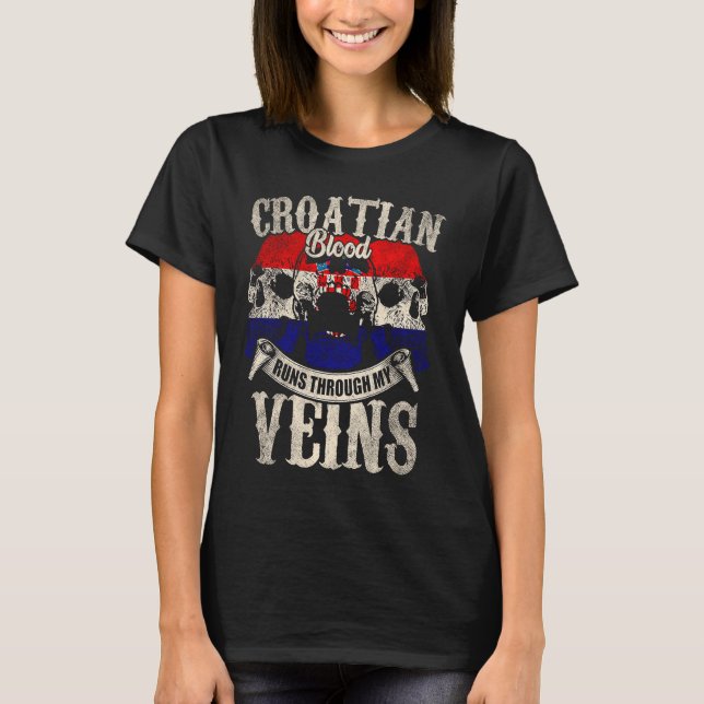 Kroatisk blod rinner genom mina ådror t shirt (Framsida)