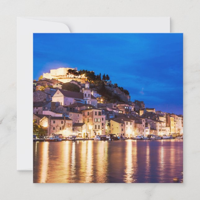 Kroatiska staden Sibenik nattetid (Framsida)