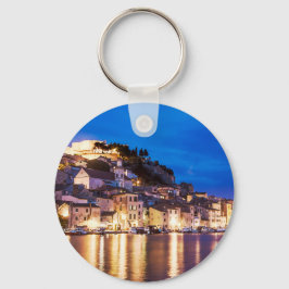 Kroatiska staden Sibenik nattetid Nyckelring