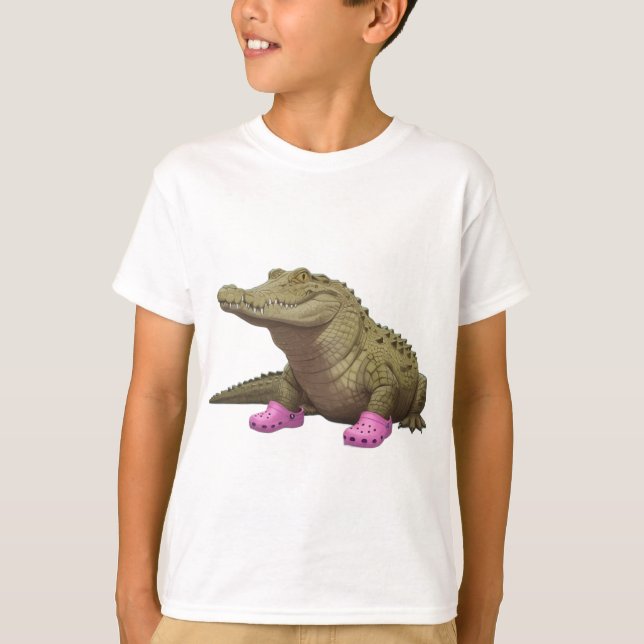 Krokodil som bär krokodillskor  t shirt (Framsida)