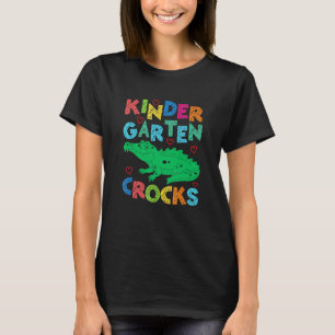 Krokodilförskola Krockar Tillbaka Till Skolan Pojk T Shirt
